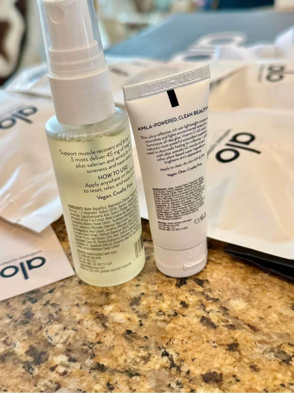 NWT Alo Yoga BUNDLE of Travel Wellness and (6) Paper Gift Bags , Cleanser